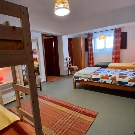 Πανσιόν Casa Da Tauria 3*